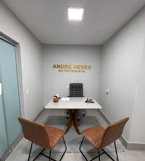 Sala de atendimento do consultório André Neves Nutricionista